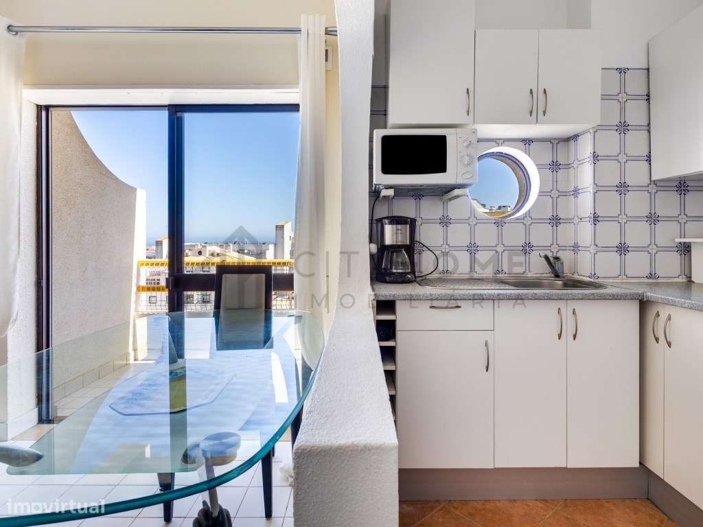 Apartamento T1 com Piscina e Varandas em Albufeira-11