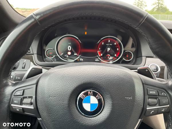 BMW Seria 5 535d xDrive Luxury Line - 17
