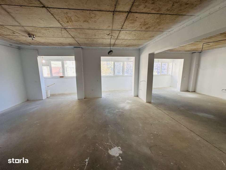 Spatiu comercial 81 mp, etaj 1/8 Tineretului-Chiajna, super vad-1