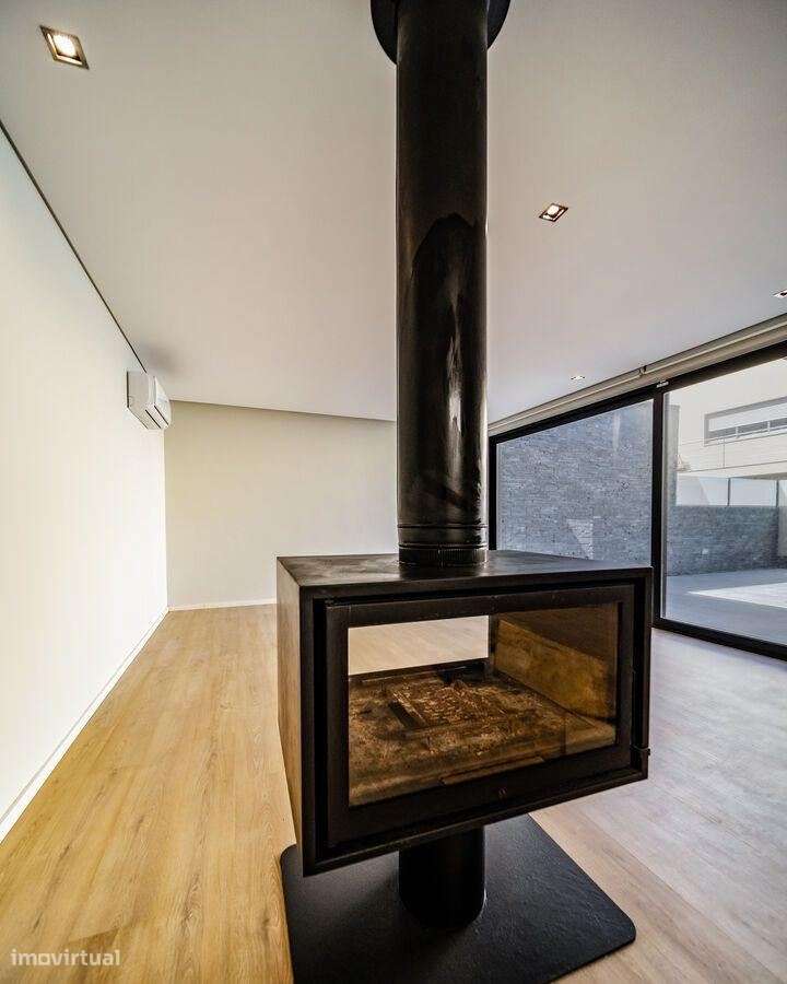 Moradia Isolada T3+1 c/ Jardim na Madalena, Vila Nova de Gaia - Grande imagem: 4/25