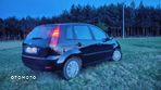 Ford Fiesta 1.3 Ambiente - 2