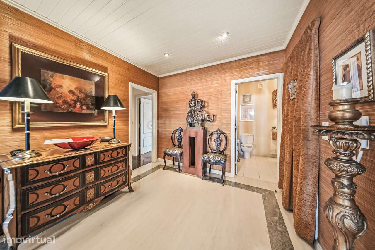 VISTA MAR | COSTA DA GUIA, CASCAIS | GARAGEM BOX 70m² | VERSÁTIL T2 CO-11
