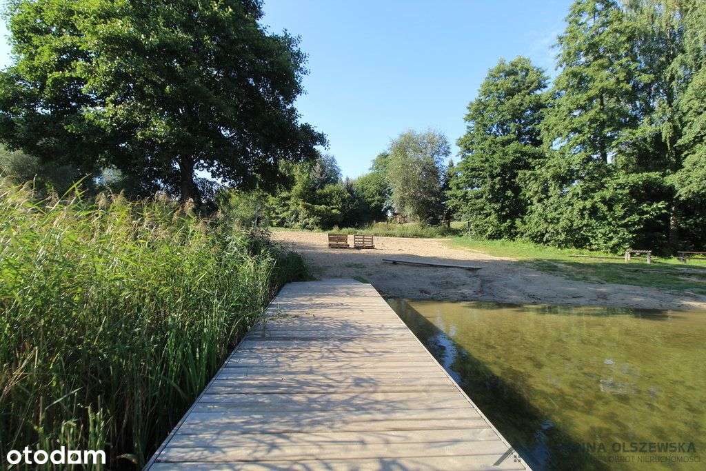 Działa przy jeziorze Łąkorz-14