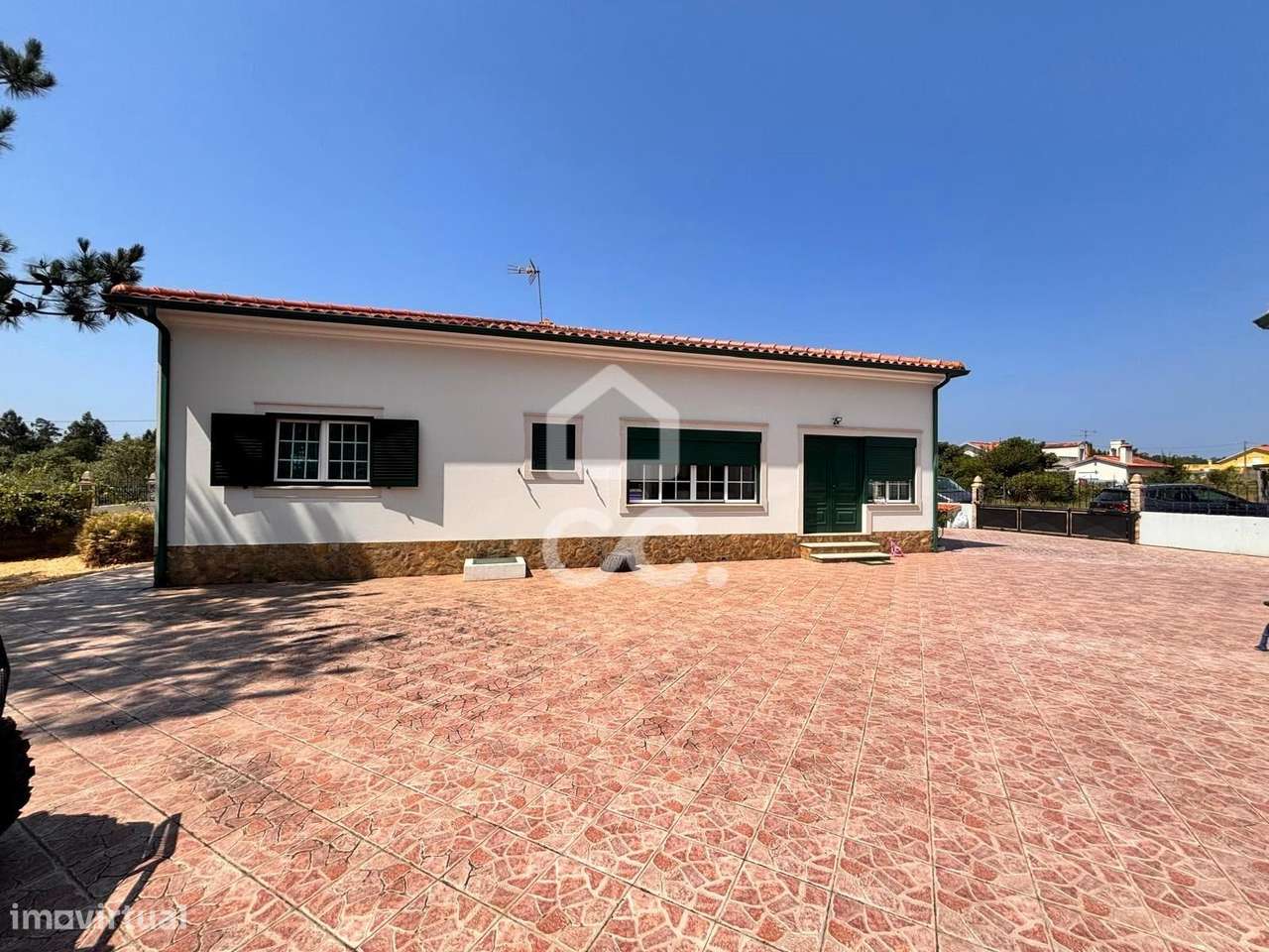 COIMBRÃO-------Venda global de Moradia individual T3 inserida em terre-18