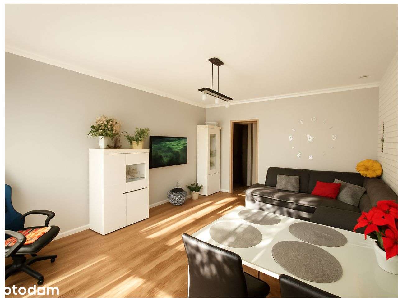 Przestronne 3-pokojowe mieszkanie z balkonem-1