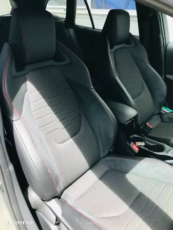 Toyota Corolla 1.8 HSD Exclusive interior Negru - 30