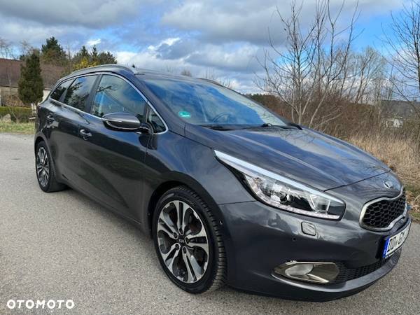 Kia Ceed 1.6 GDI DCT Platinum Edition - 6