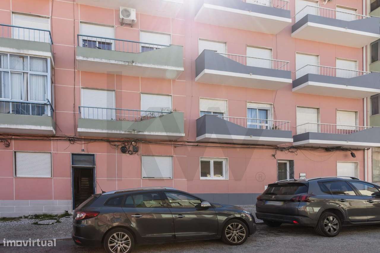 Apartamento T2 Totalmente remodelado | Baixa da Banheira – Moita-14