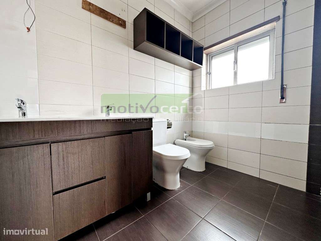 T2 com Varanda no Pendão, Queluz. Ideal para Primeira Habitação-12