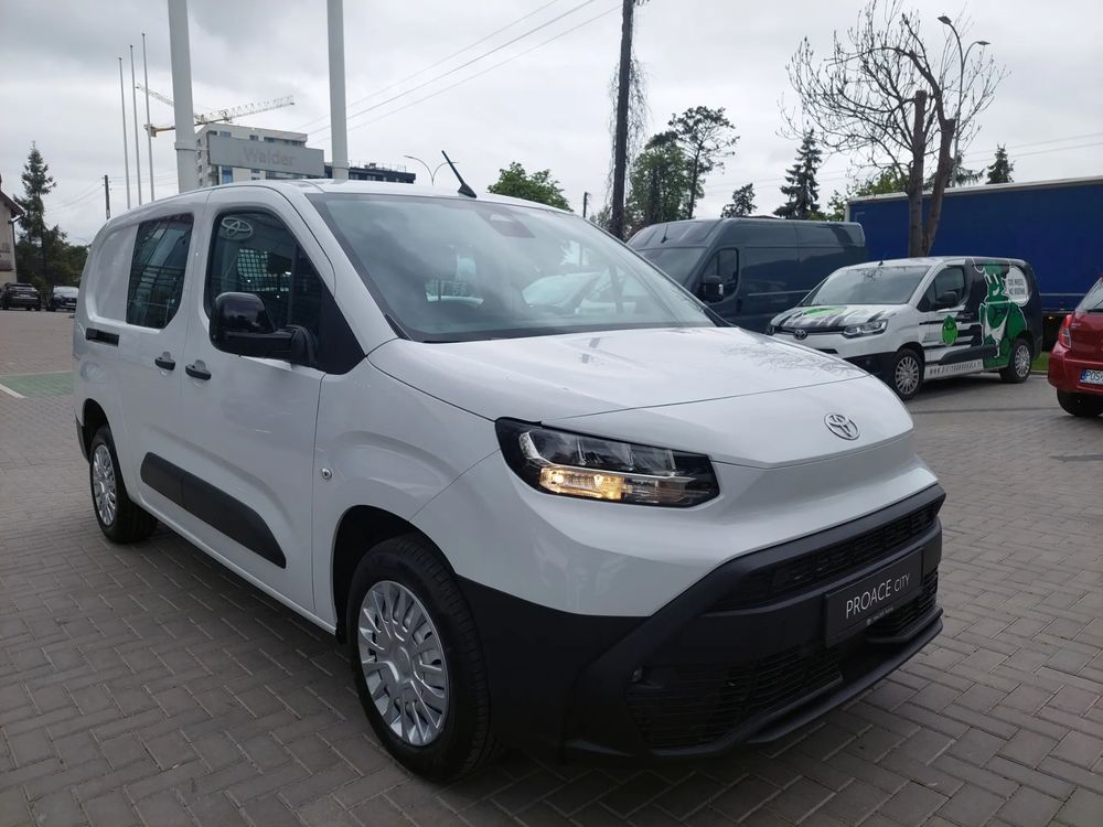Toyota Proace City 1.5 D-4D Combi 2025