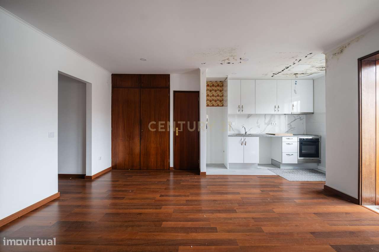 Apartamento T2 em Pedrouços, Maia - Para recuperação - Grande imagem: 4/13