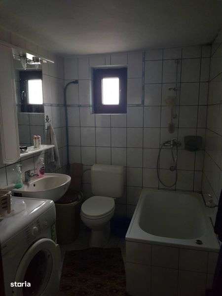 Inchiriez apartament la curte - Imagine principală: 5/7