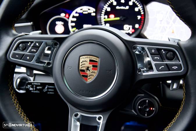 Porsche Panamera Sport Turismo Turbo S E-Hybrid - 38