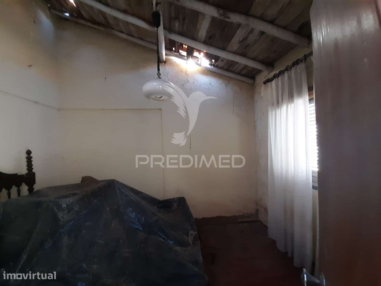 Moradia T2 para reconstrução com quintal. - Grande imagem: 4/11