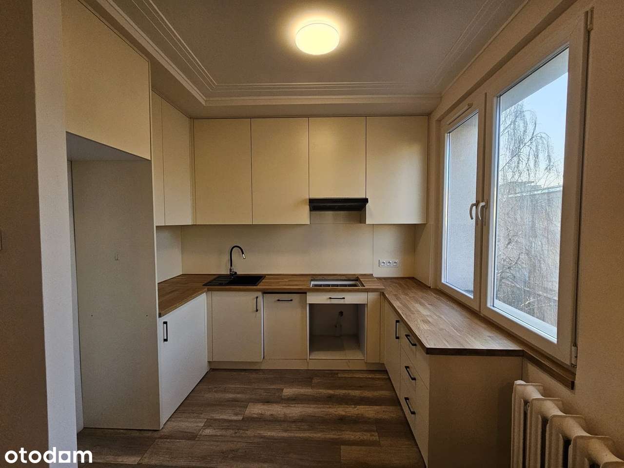 Dwa pokoje po generalnym remoncie | Sztukateria i cegła | 48,6 m2-5