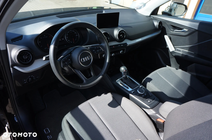 Audi Q2 2.0 TDI quattro S tronic design - 11
