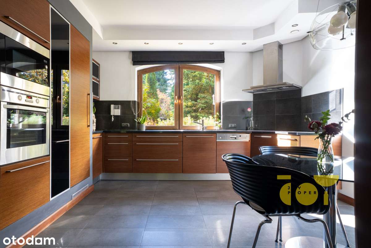 Podkowa Leśna | Klimatyczny dom, słoneczna działka - Pełny obrazek: 5/11