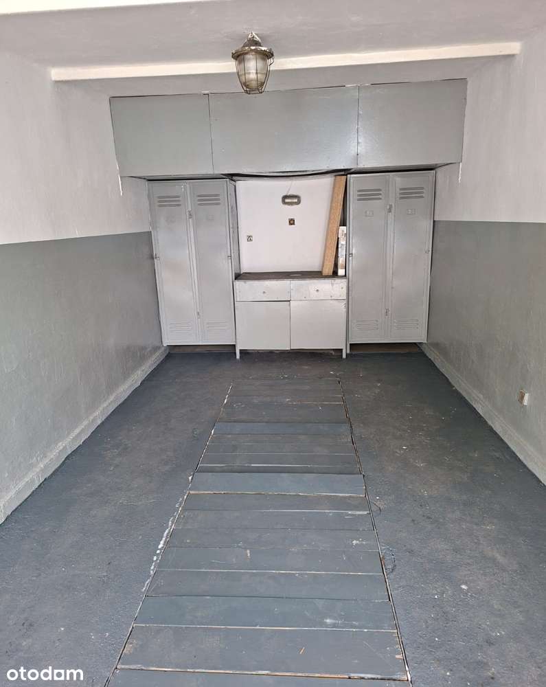 Ruda 1 -polecamy wyremontowany garaż murowany przy ulicy Norwida!-4