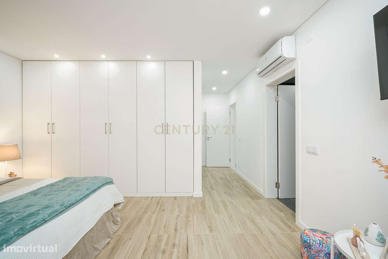 Moradia T4 + anexo T0 | Piscina Infinita | Estuário do Sado-41