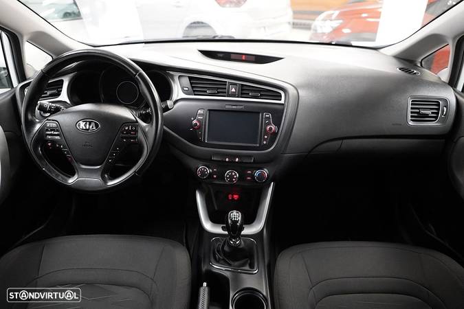 Kia Ceed 1.0 T-GDI Nav Line - 4