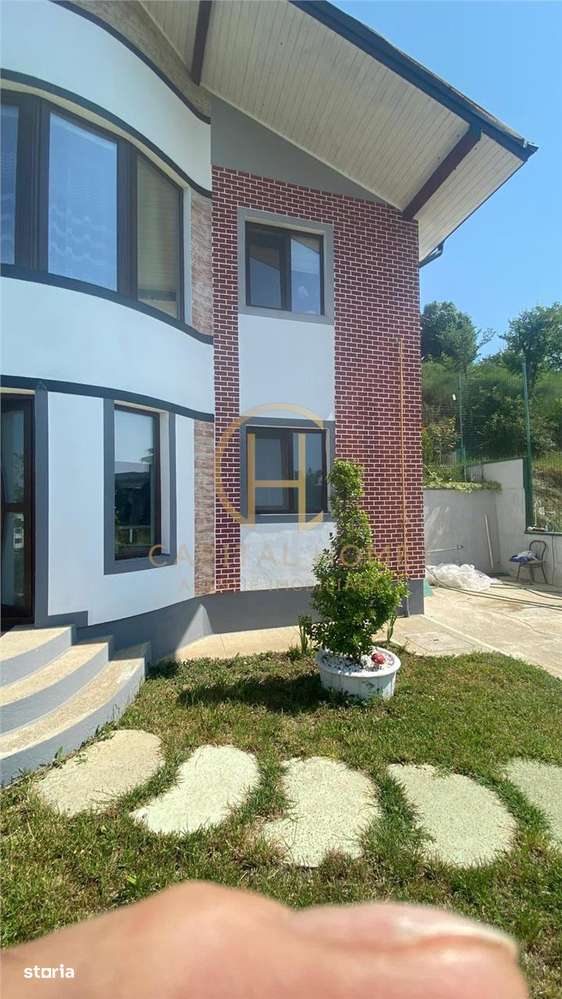 Vila 700 mp teren Bucium -  Plopii fara sot - Imagine principală: 4/16