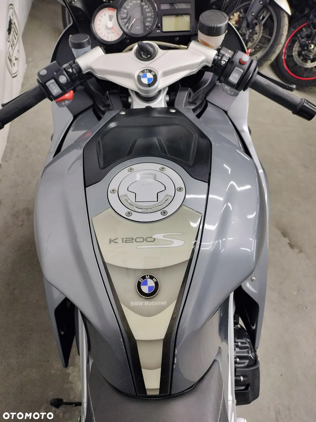 BMW K - 12