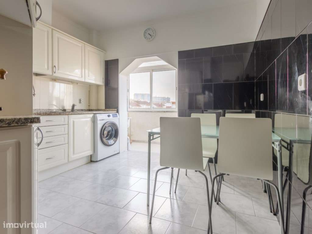 Apartamento - T2 - Laranjeiro - Grande imagem: 4/19