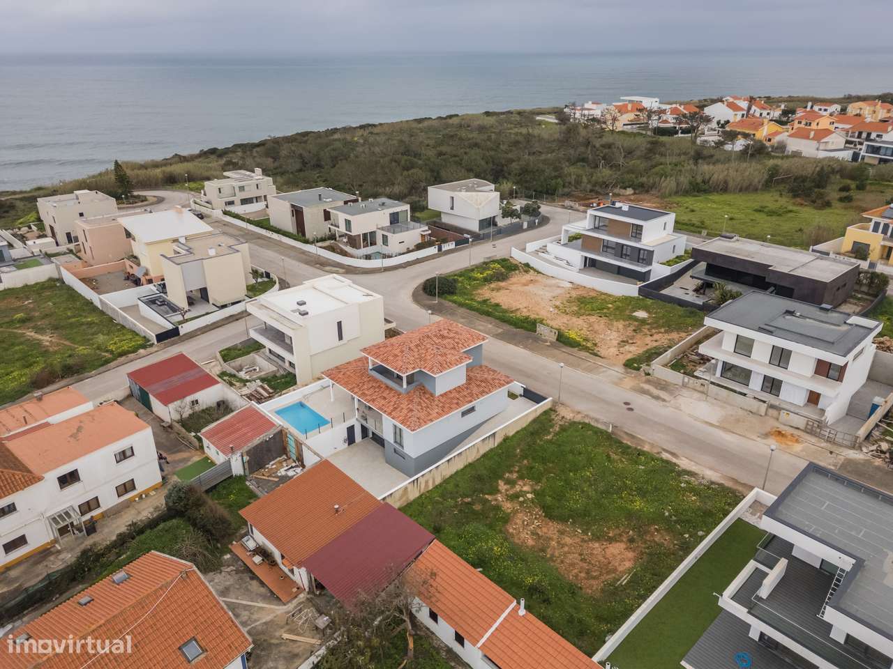 Moradia Isolada T3 com Vista Mar, Encarnação-31