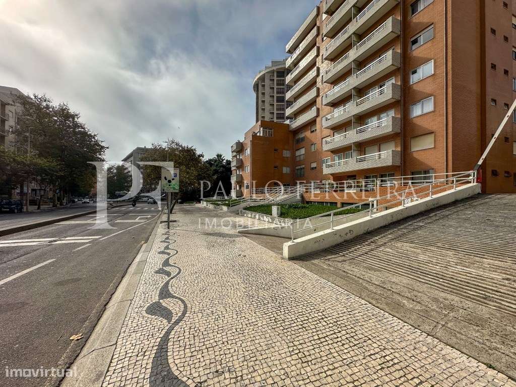 Apartamento T1+1 no centro próximo da praia-3