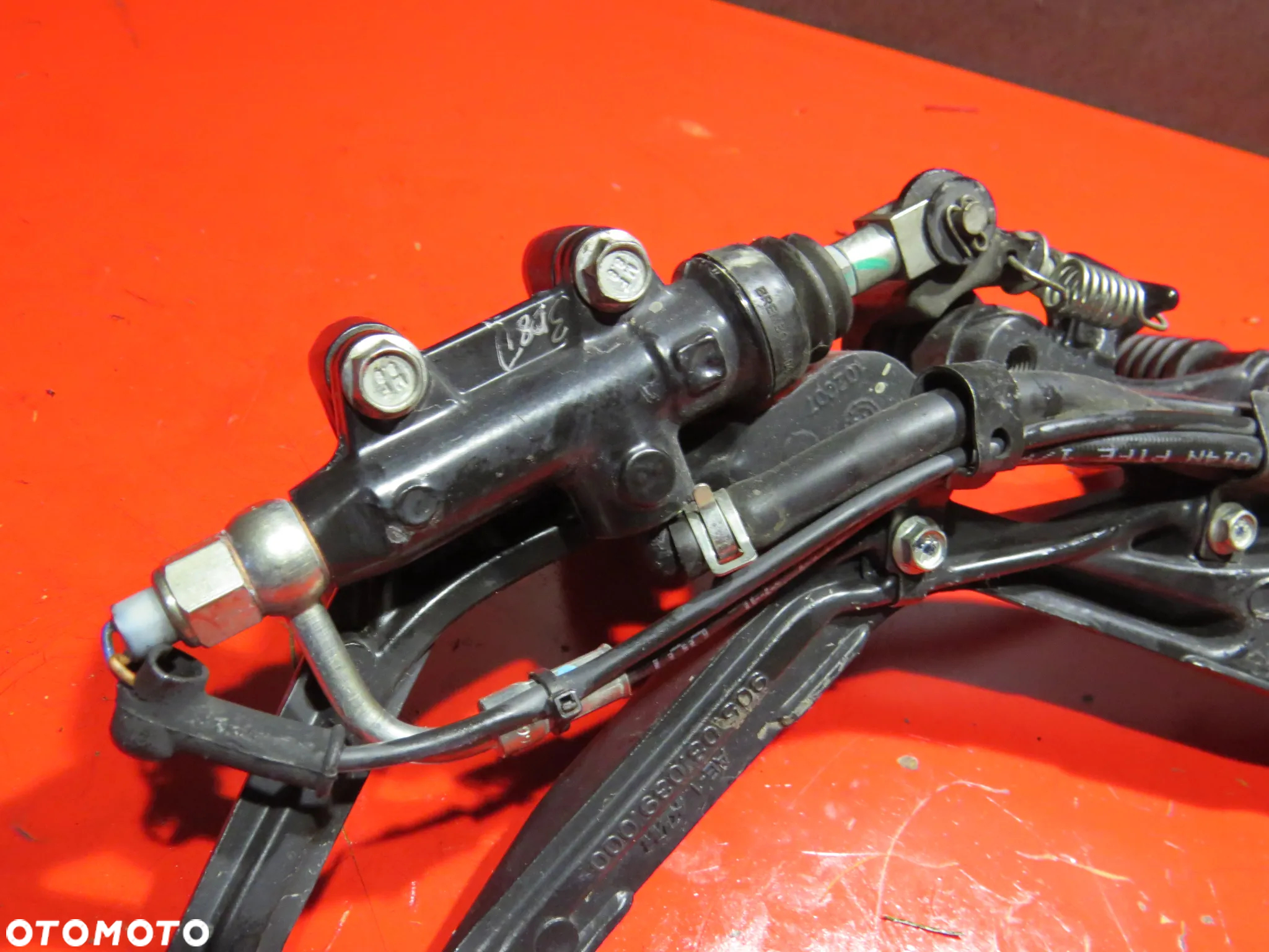 KTM RC 125 RC125 21 pompa hamulca tył tylna hamulcowa dzwignia set stopka - 6