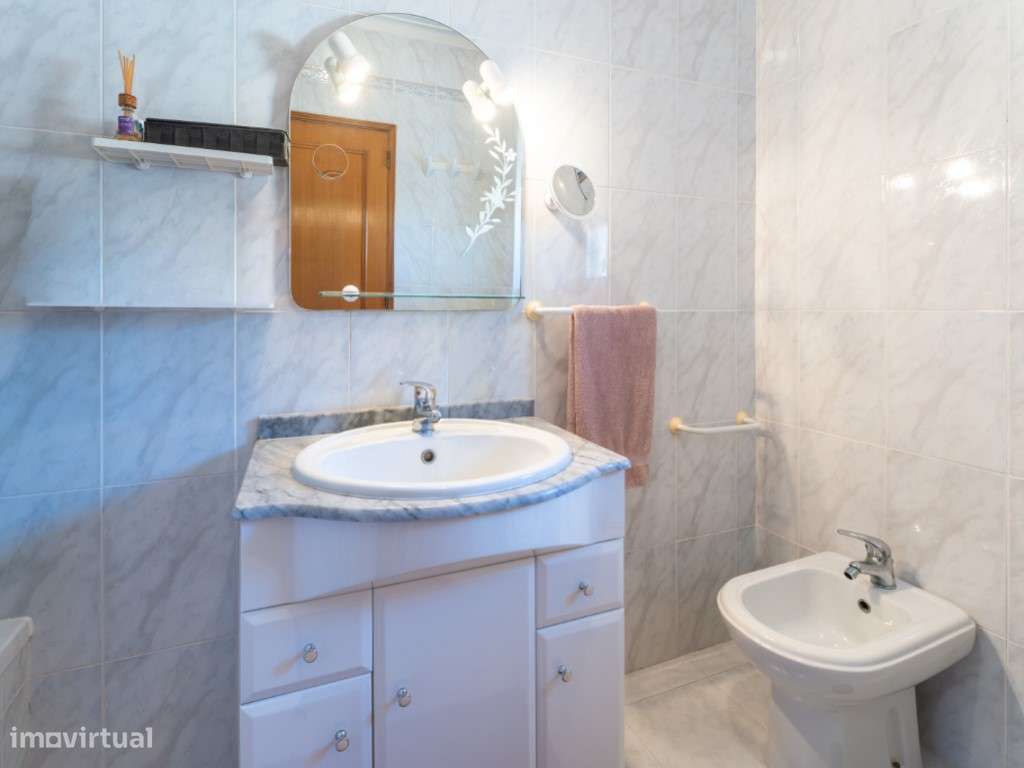 Moradia Geminada T3 Concelho de Alcobaça-35