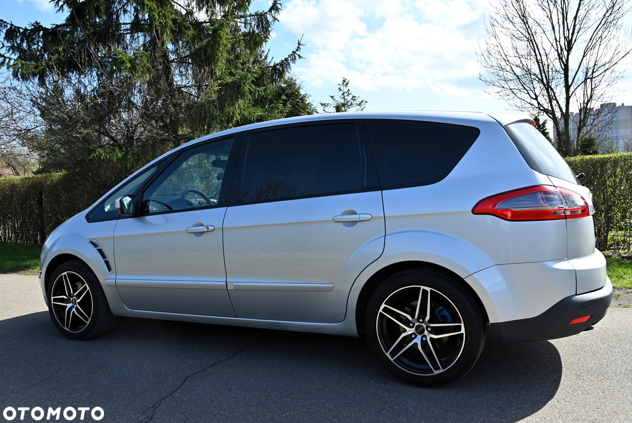 Ford S-Max - 13