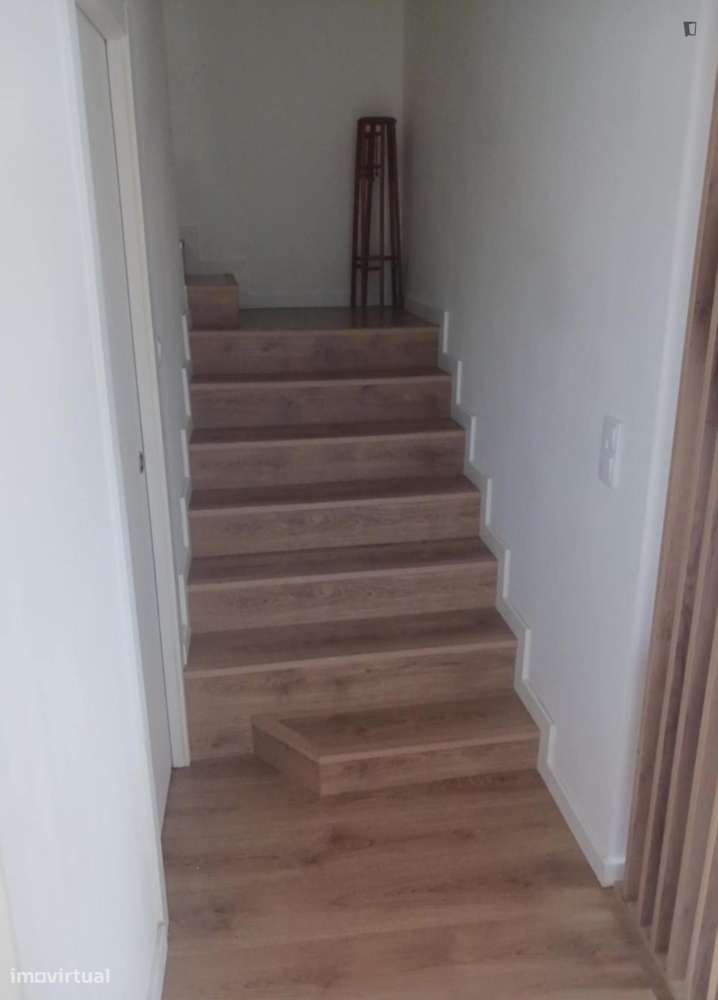 Quarto - localizado em Setubal - Grande imagem: 5/6