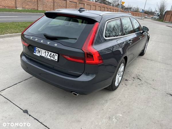 Volvo V90 - 4