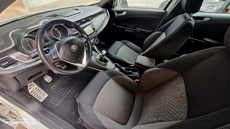 Alfa Romeo Giulietta 1.6 JTDm Trofeo - 21