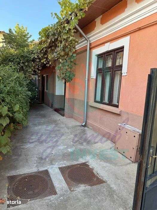 Casa singura in curte la 2 pasi de Calea Calarasilor - Imagine principală: 4/11