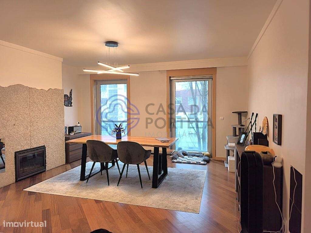 Venda Apartamento T2, garagem, arrumos, varanda, condomínio reservado, - Grande imagem: 5/27