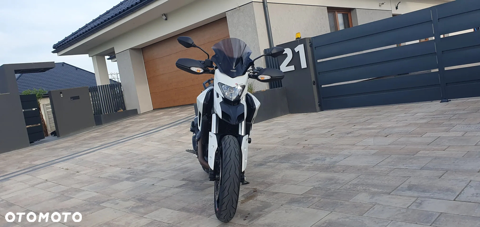 Ducati Hypermotard - 5