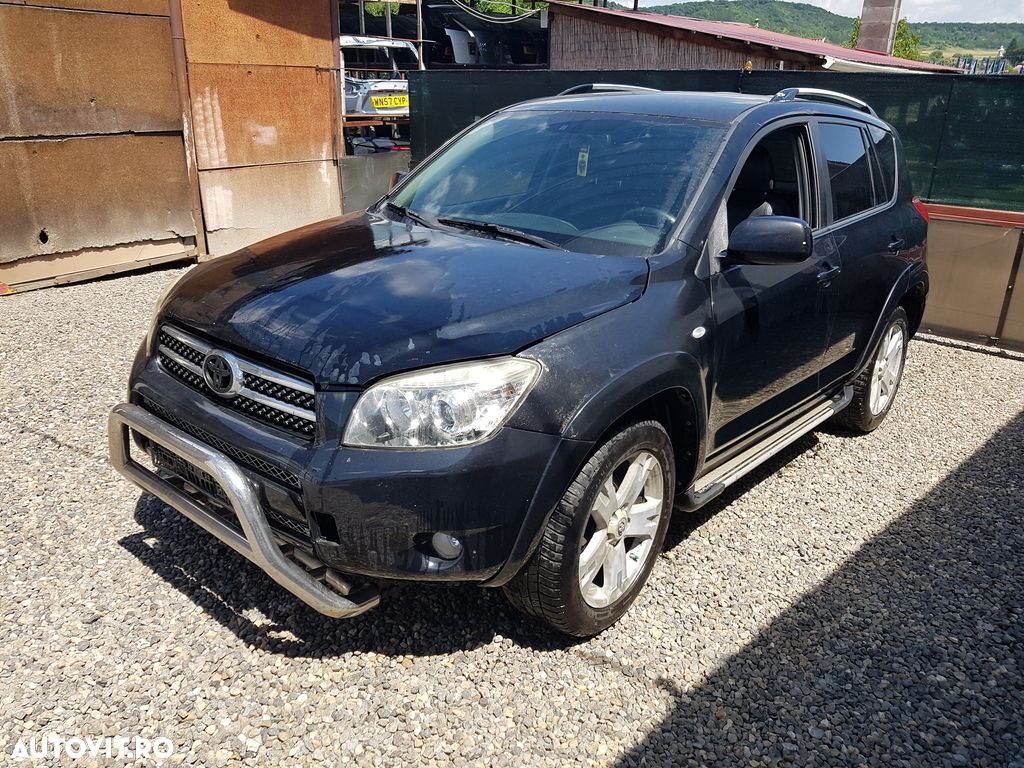 Dezmembrez Toyota RAV 4 III 2.2 D-4D, 2.0 Benzina - 1