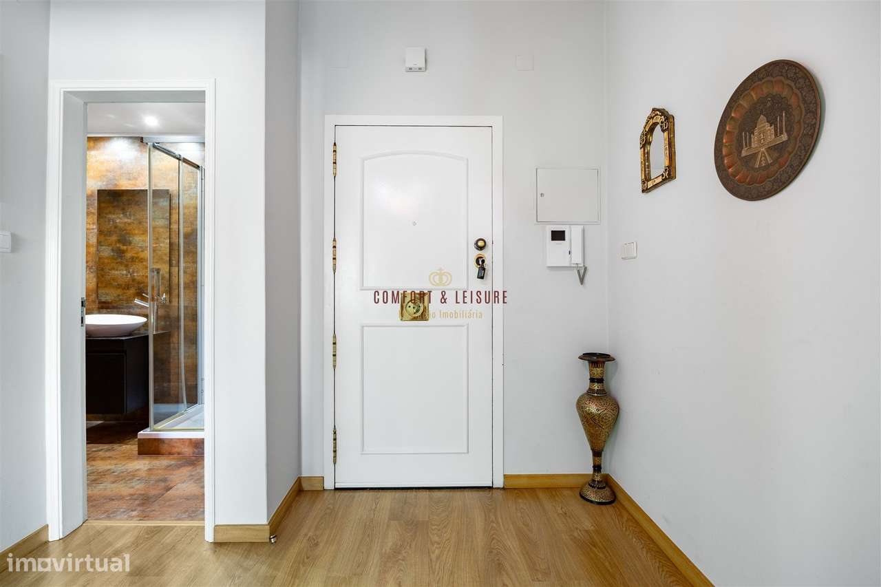 Apartamento com 4 quartos, 2 wc, parqueamento e arrecadação na Ramada,-40