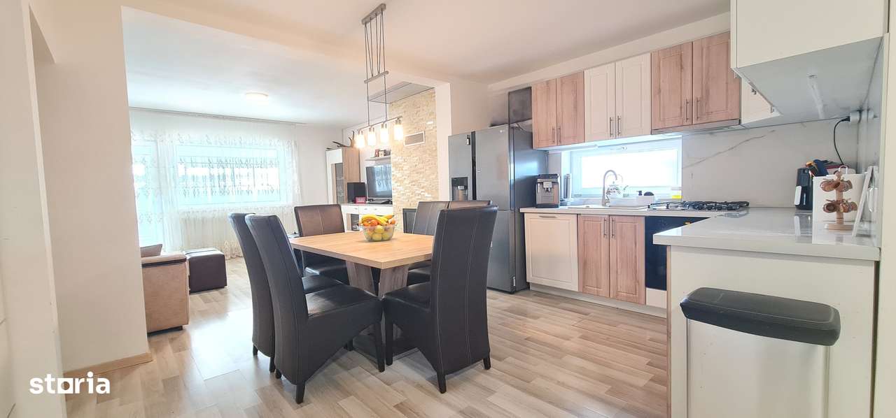 Casa 4 camere semimobilata in Cartier Izvor Tarlungeni Brasov-3