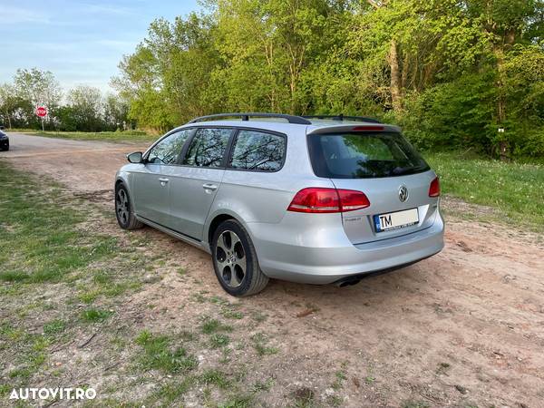 Volkswagen Passat Variant 2.0 TDI Blue TDI Comfortline - 5