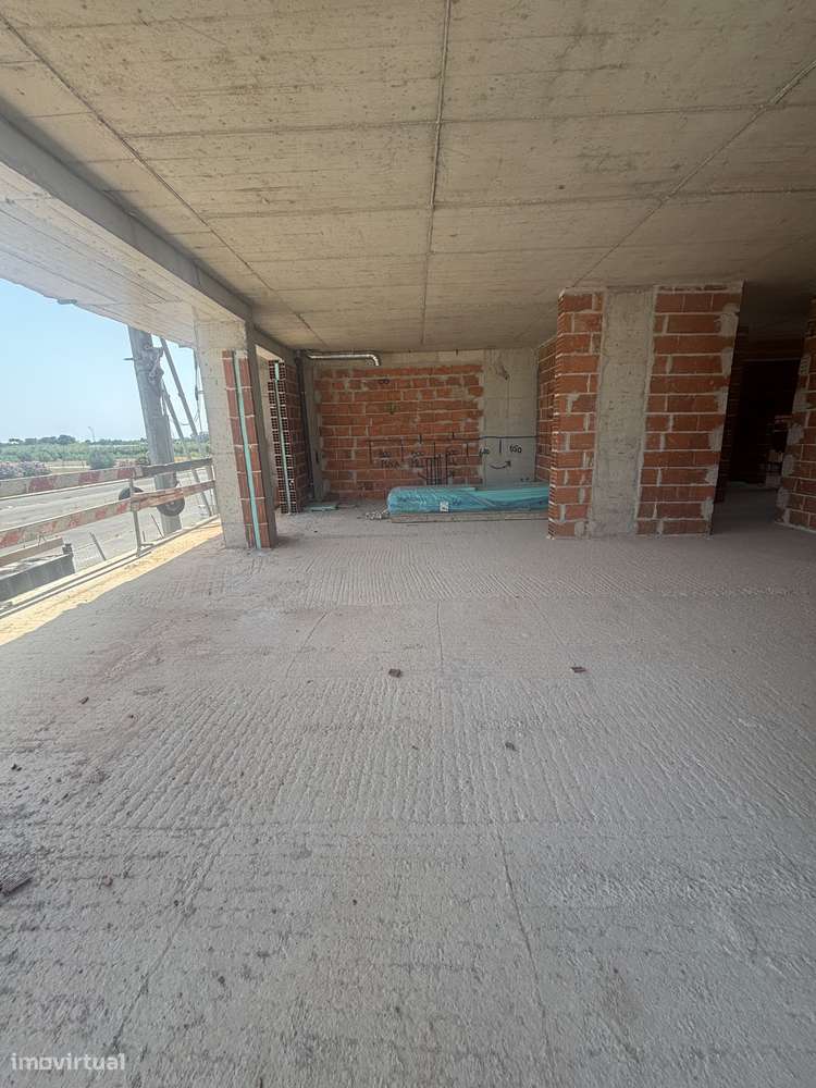 Excelente Apartamento T3 Novo em Pinhal Novo-3