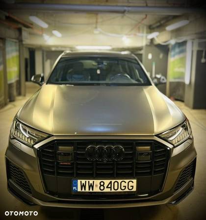 Audi Q7 - 1