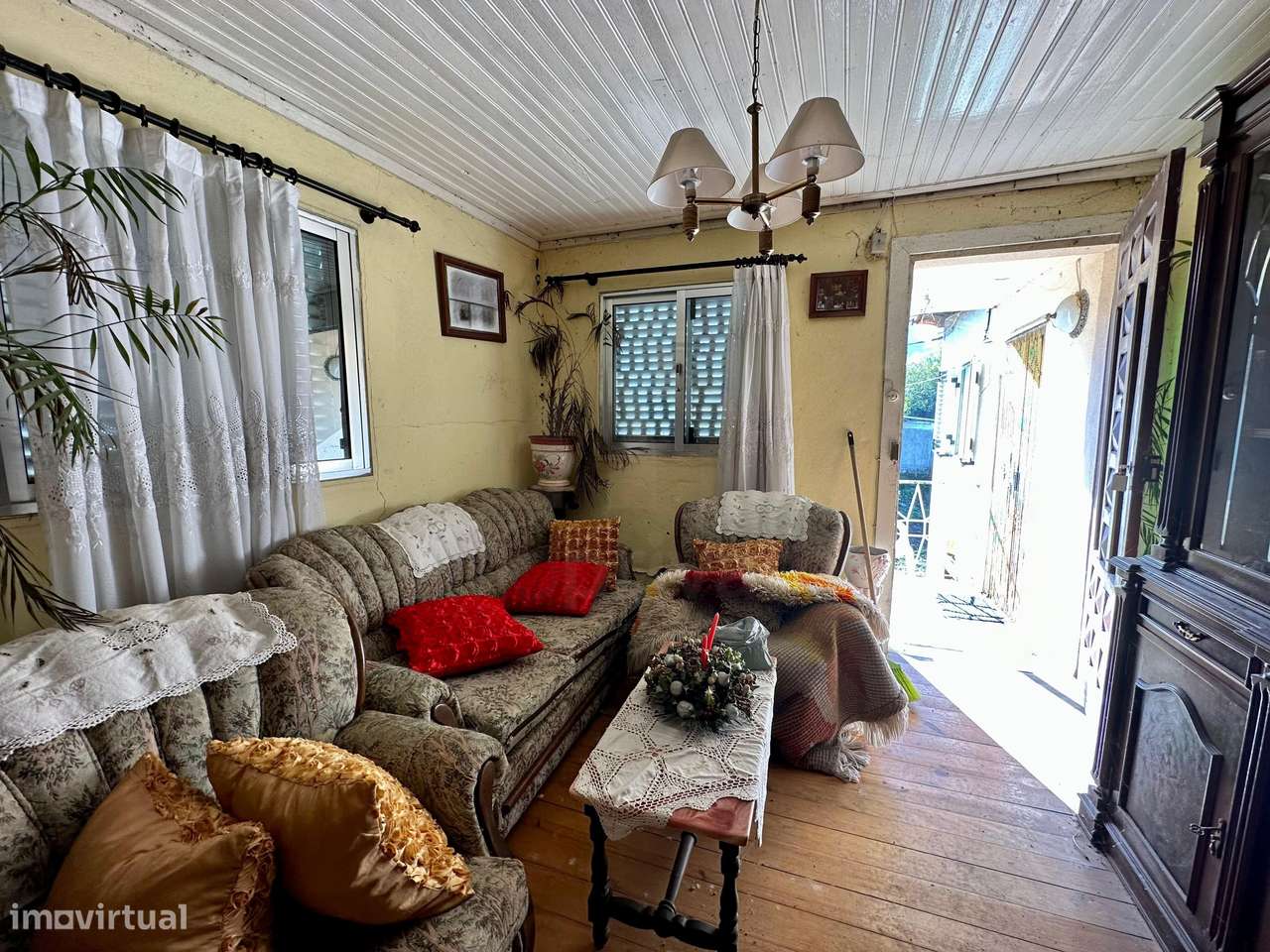 Moradia para restauro em Vila Fria, Felgueiras-10