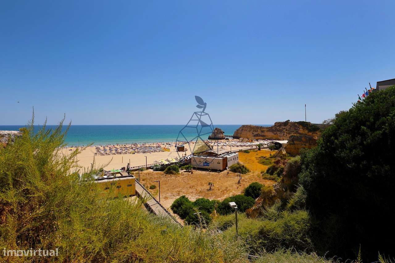 Apartamento T1 Renovado a dois passos do Areal da Praia da Rocha-29