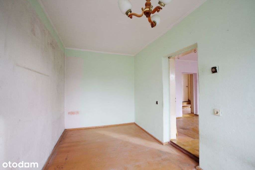 Budynek z obszerną działką z potencjałem-15