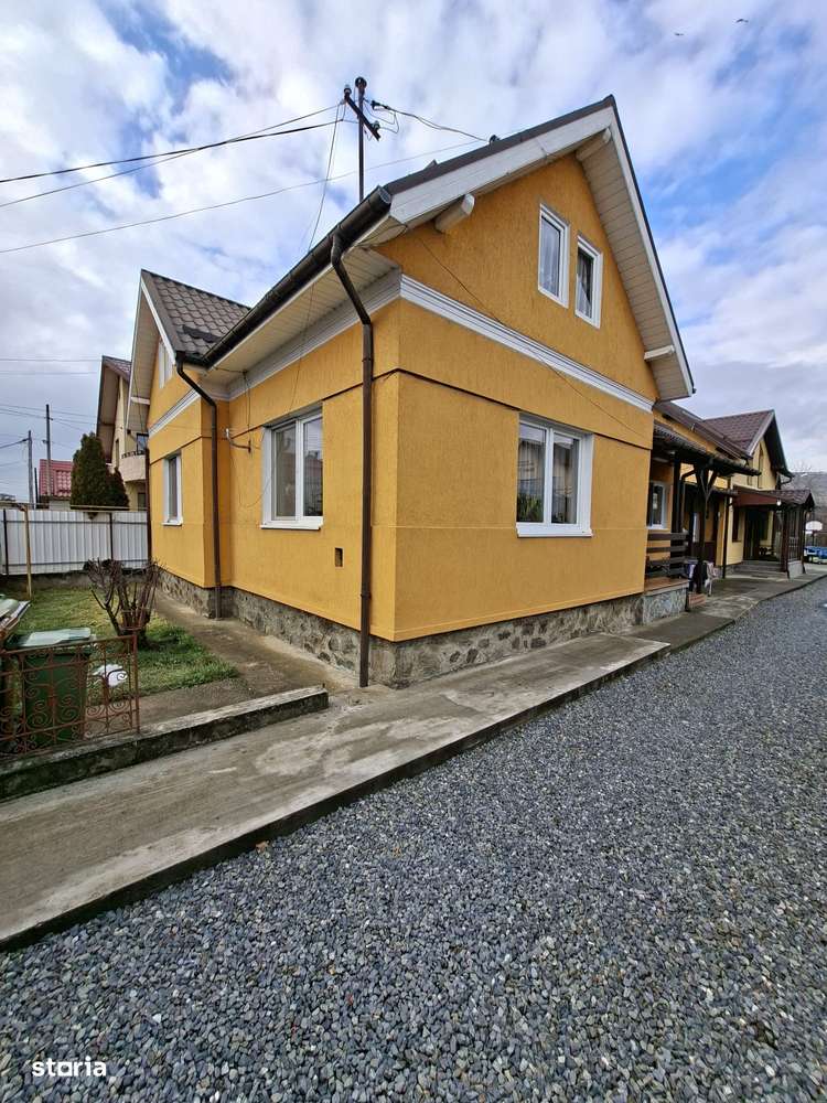 Casă modernă deosebită în Florești – 2 corpuri-0