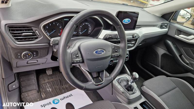 Ford Focus 1.0 EcoBoost Trend Edition - 12