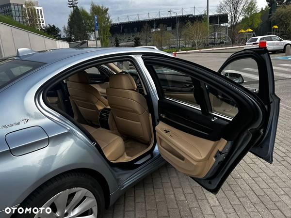 BMW Seria 7 Active Hybrid - 10